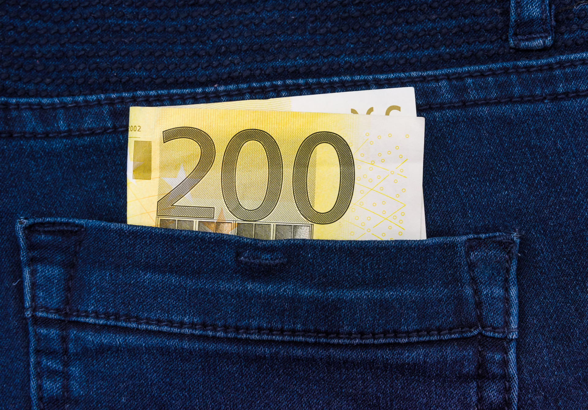 Bonus 200 euro ai lavoratori: a chi spetta e quando verrà erogato
