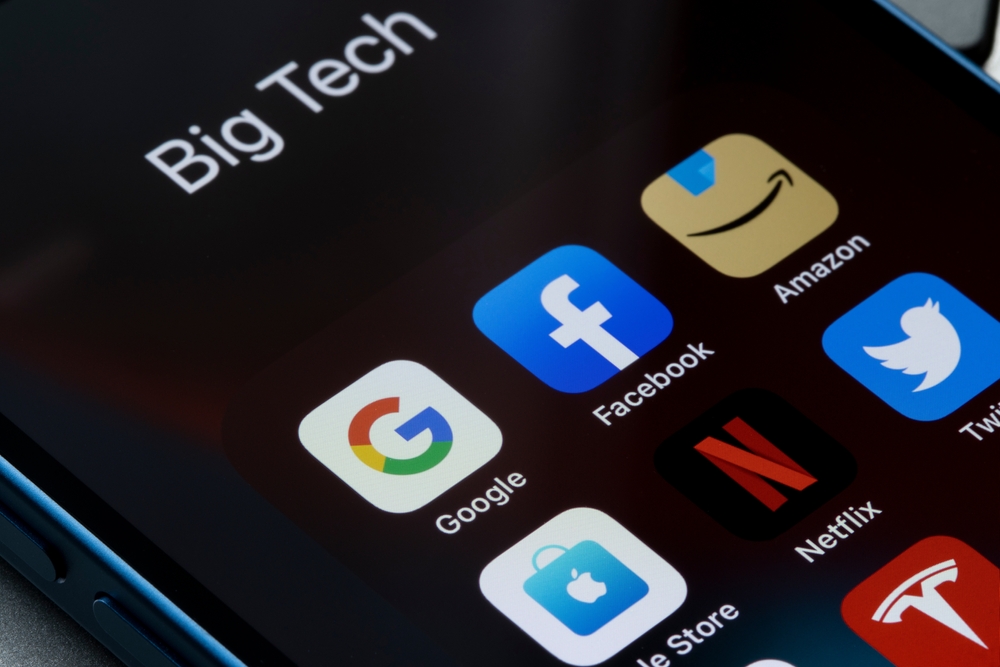 Meta, Twitter, Amazon. Perché le big tech licenziano in massa?